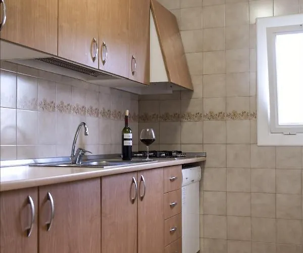 Casas Montgri * אמפוריבראבה