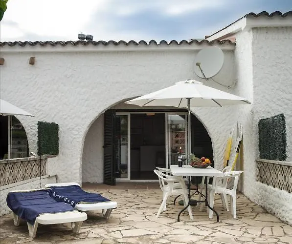 Casas Montgri אמפוריבראבה